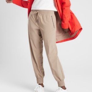 Athleta Camden Jogger, brown, size 0